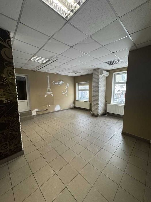 RLT S01 Оренда фасадного комерційного приміщення, вул. Княжа, Центр