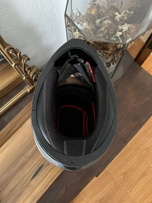 Capacete de motocicleta com tonalidades duplas