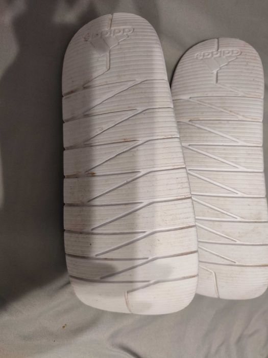 Klapki damskie czarne Adidas rozmiar  26