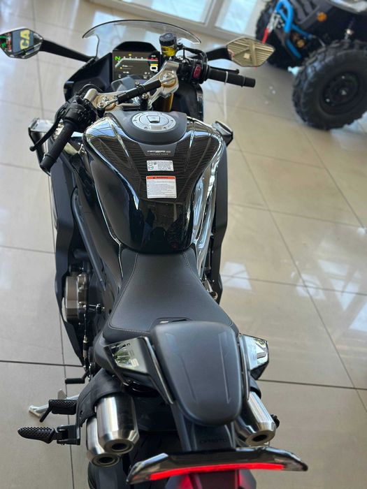Мотоцикл CFMOTO 750SR-S