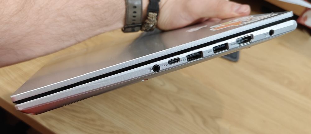 ASUS Vivobook 15X R5-5600H/16GB/512/Win11 OLED