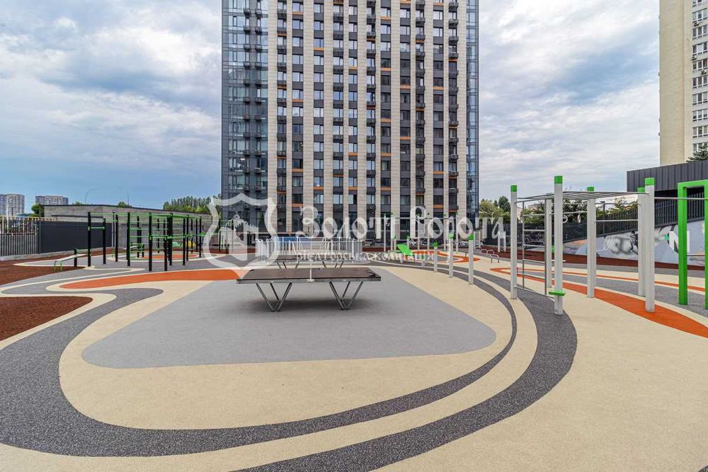 ЖК Метрополіс. Квартира з незакінченим ремонтом в зданому будинку!