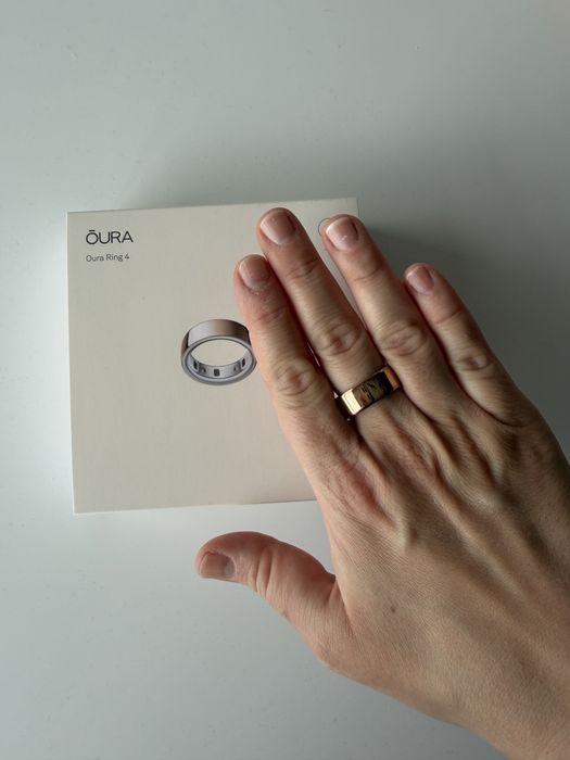 Oura Ring 4, Rose Gold, rozmiar 8