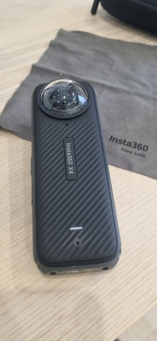Câmera insta 360 X4