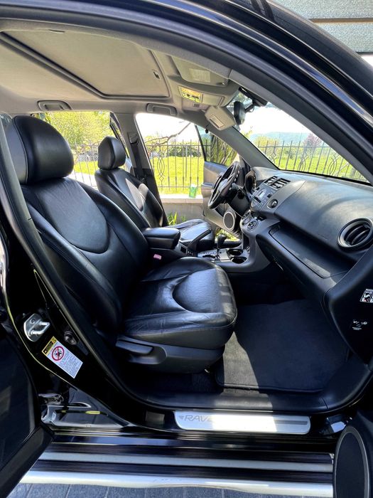 Продам Toyota RAV4 2007