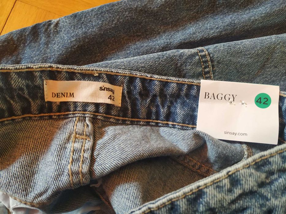 Baggy jeansy -  „szwedy” Sinsay rozmiar 42 baggy