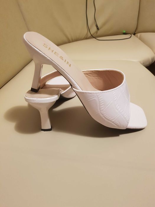 Мюлі жіночі, шльопанці 38 р.