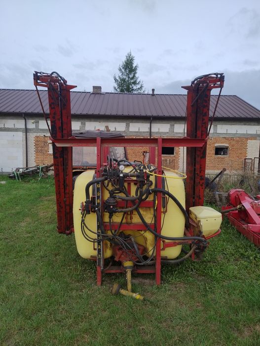 Opryskiwacz Hardi 1000l belka 12m