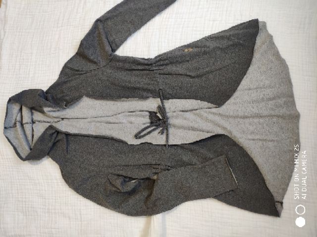 Narzutka dresowa szara