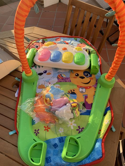 Tapete brincar musical bebé