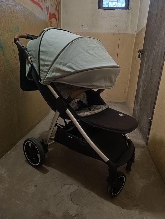 Wózek spacerowy PETITE&MARS ROYAL