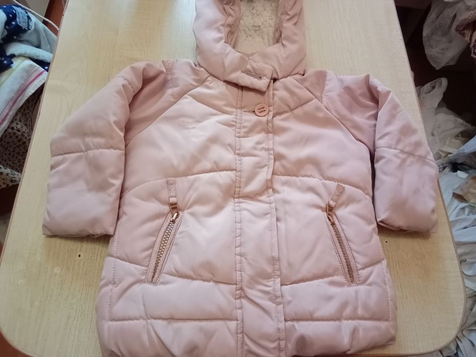 Продам детскую зимнию куртку  на 1,5;2,3,4,5,6,7,8 лет