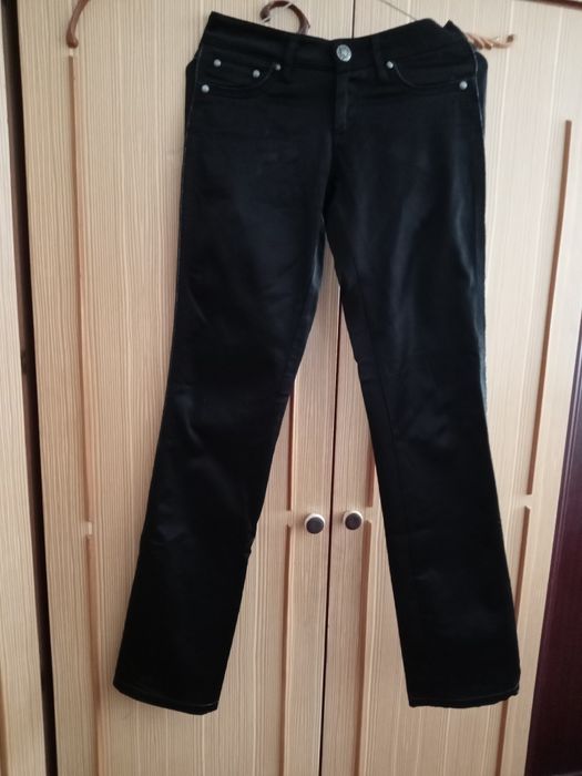 Продам атласні стрейчеві штани для дівчинки 26 р