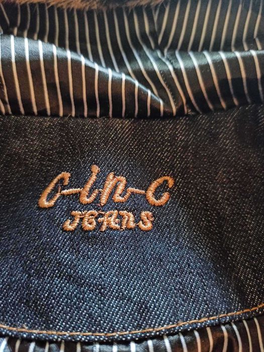 Джинсова безрукавка жилетка куртка натуральний мех