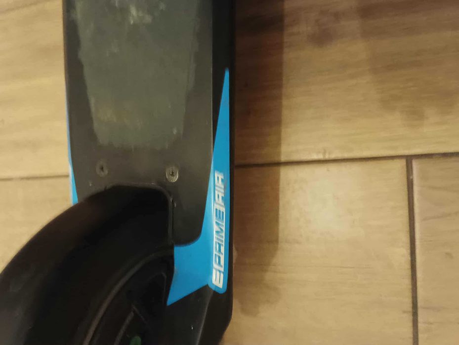 Hulajnoga elktryczna razor e prime air