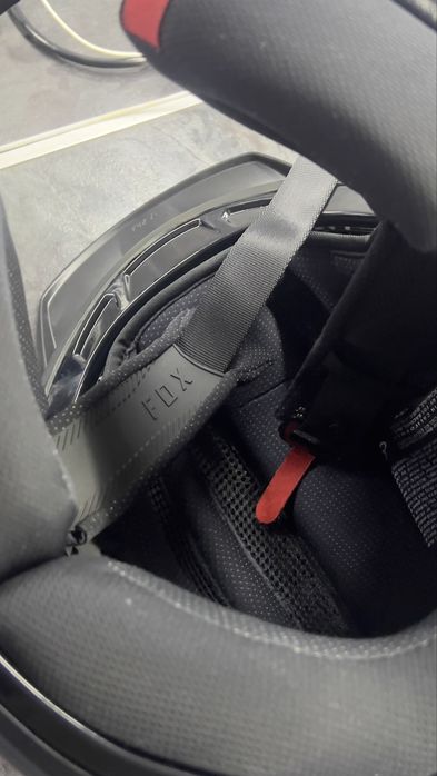 Оригінальний шолом FOX RAMPAGE PRO CARBON