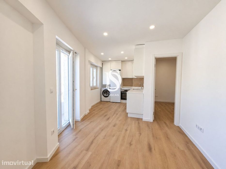 Apartamento T1, Totalmente renovado no centro de Alcochete