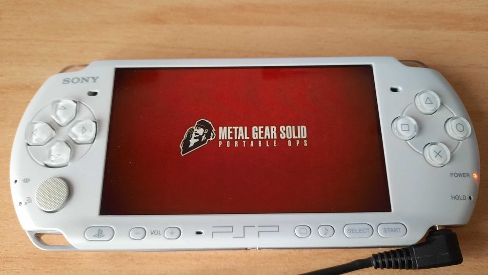 gra Metal Gear Solid Portable Ops - na PSP