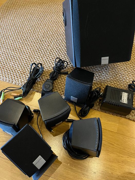 Colunas CREATIVE 5.1