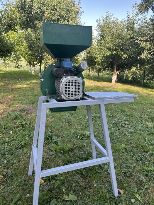 Зернодробарка,млинок(2,5 кВт, 320кг/год)
