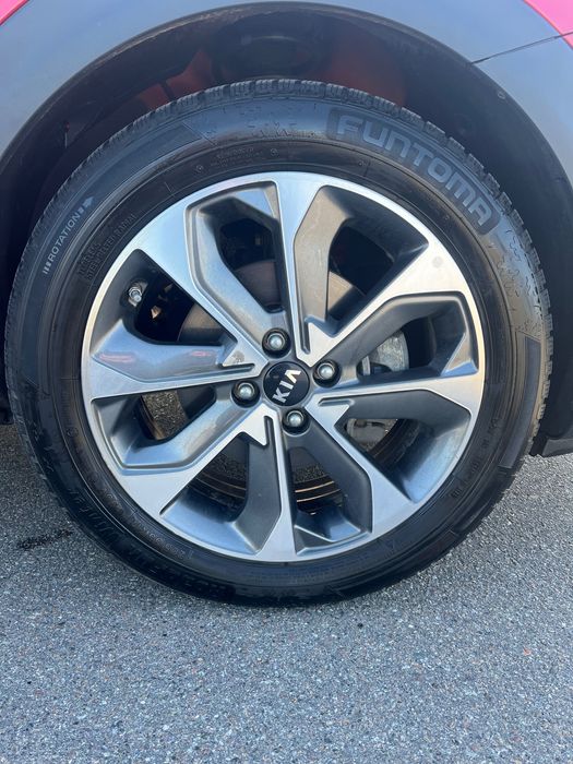 Продам кіа stonik 2019