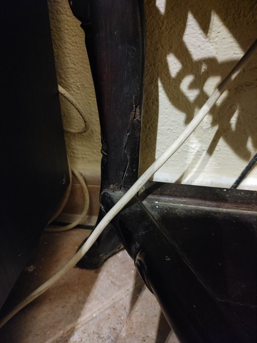 Móvel vitrine de pau ferro