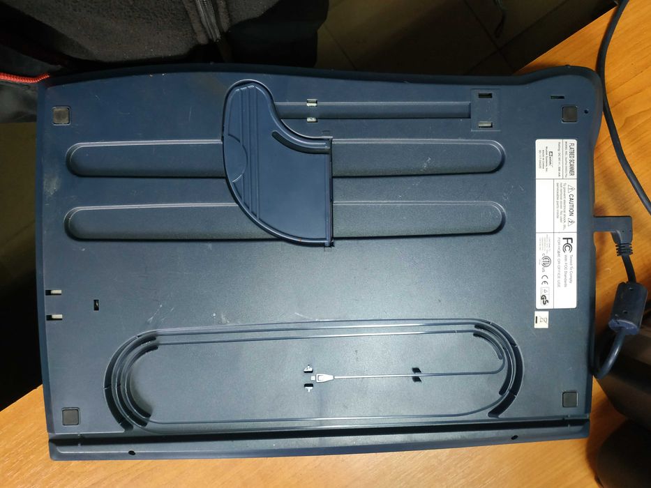 Рабочий сканер Mustek BearPaw 2400 CU Plus