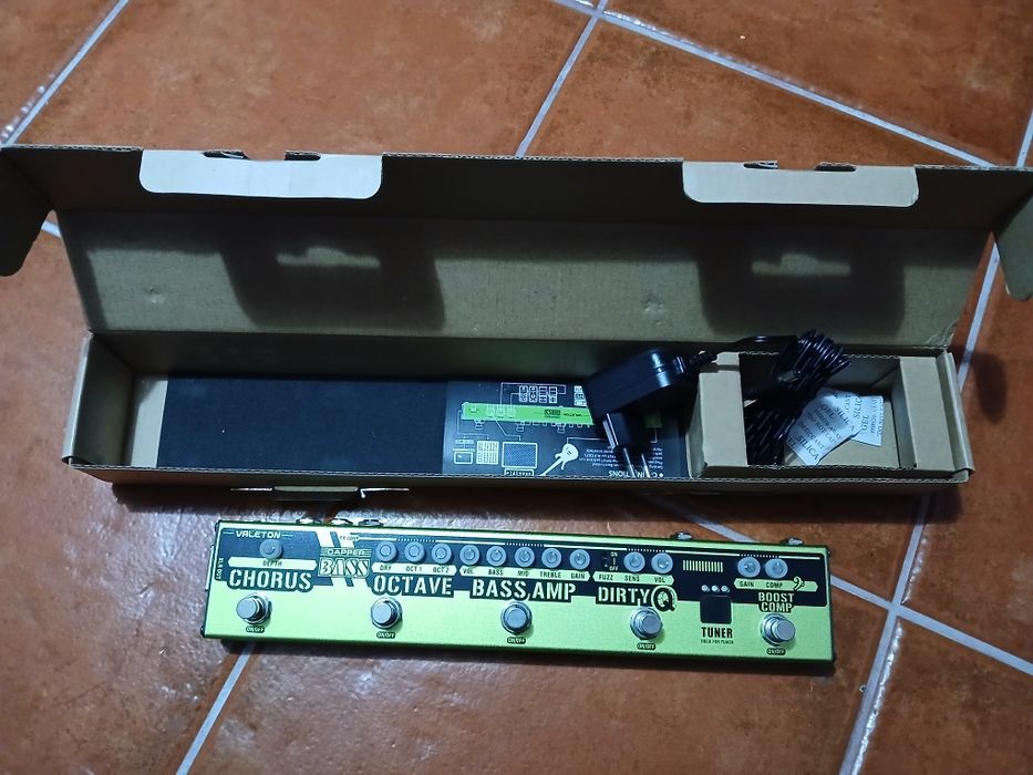 Pedaleira Valeton Dapper Bass