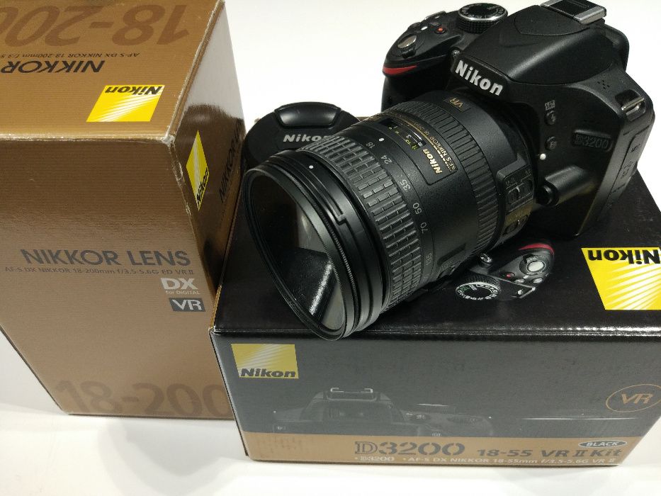 Nikon D3200 com Nikkor 18-200 VRII