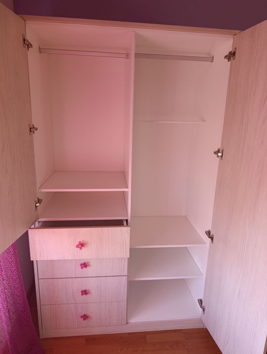 Roupeiro quarto criança