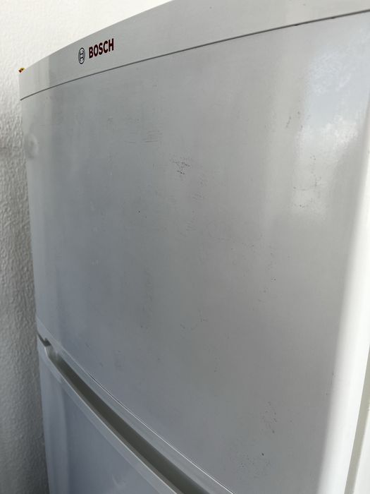 Frigorífico e máquina de lavar roupa