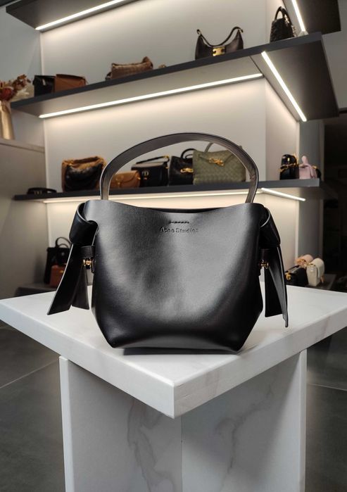 Сумка Acne Studios Musubi Micro leather shoulder bag Black