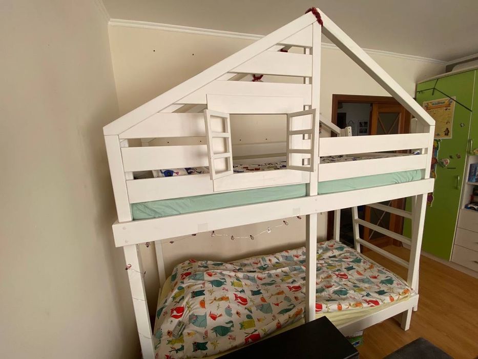 Ліжко двоярусне у вигляді будиночку 80*190