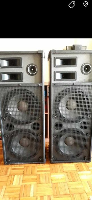 Colunas de som de palco