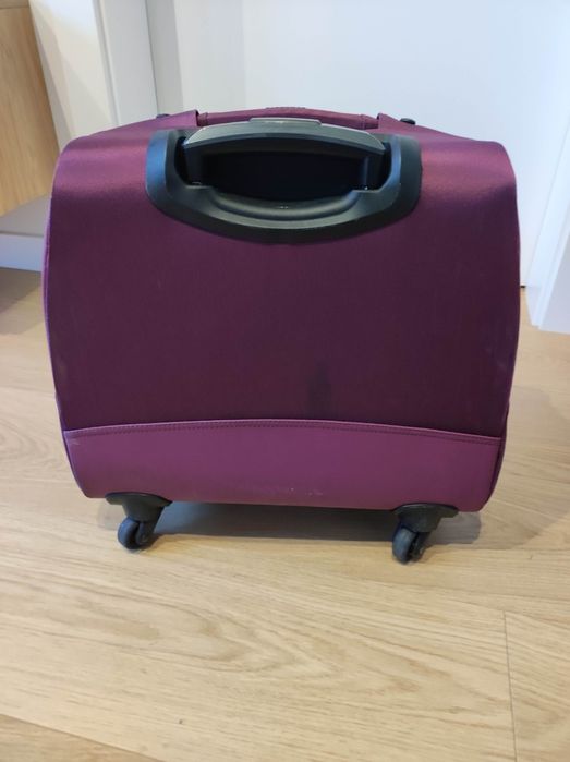 Walizka kabinowa Samsonite w pięknym kolorze