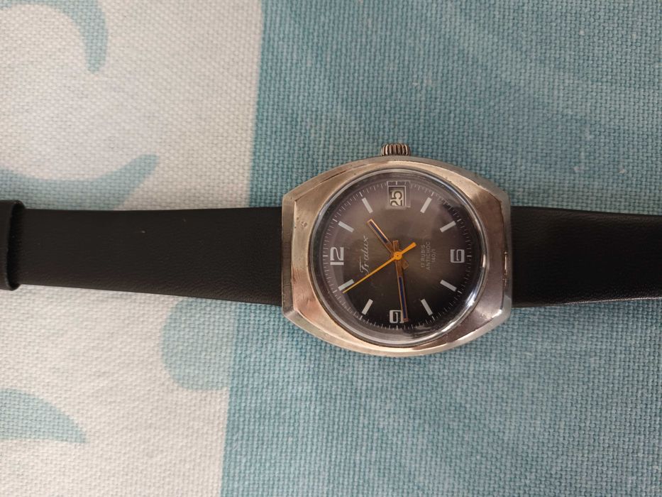 Relógio Fralux 17 Rubis Incabloc 140/1 Vintage