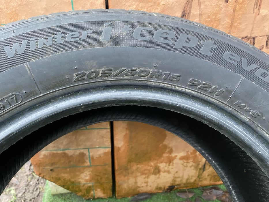 Зимова гума Hankook 205/60/16