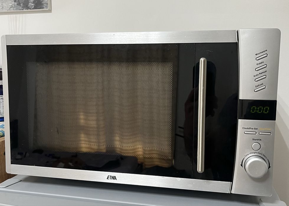 Микроволновая печь ETNA Model-ESM133RVS