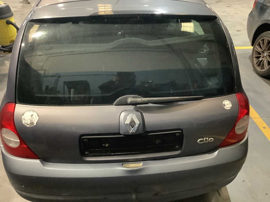 Renault Clio II 1.5 DCi 5p - 2002  - Para peças