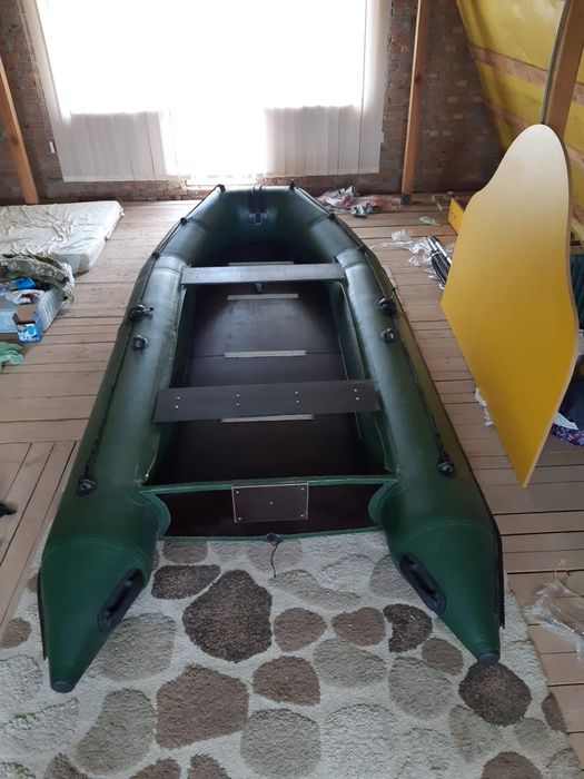 Човен надувний з двигуном Yamaha 15 (2т)