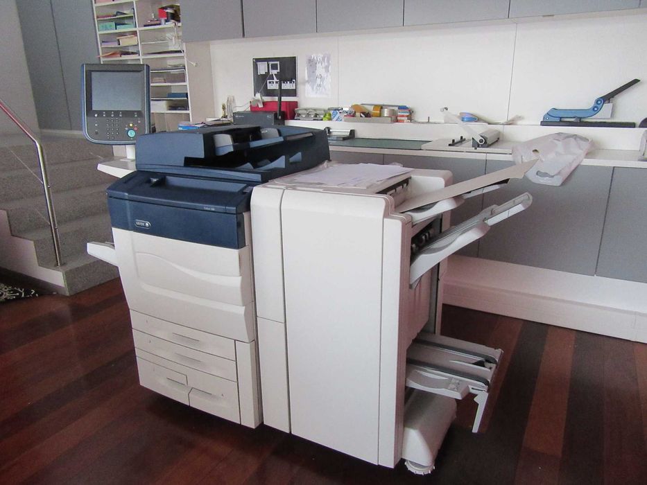 Impressora Xerox C60, com finalizador e fiery externo