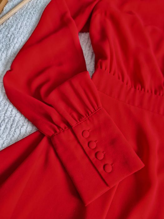 Czerwona sukienka Mohito