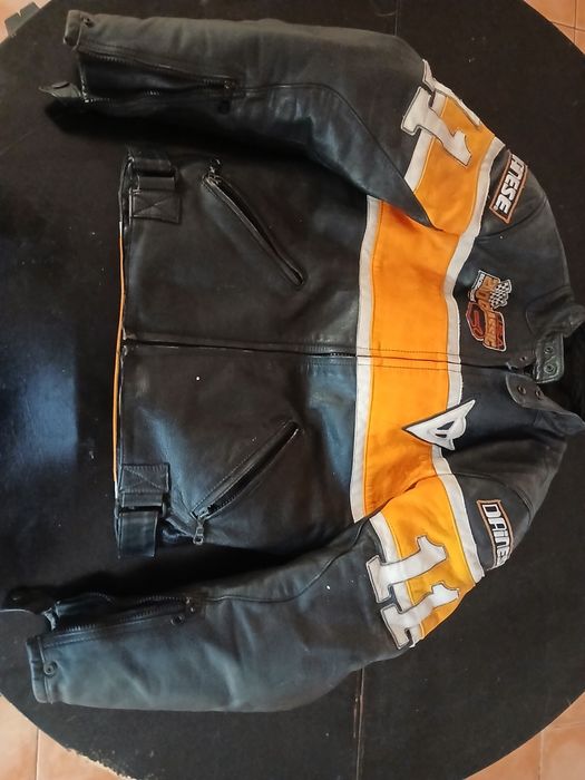 Casaco daianese pele/ couro