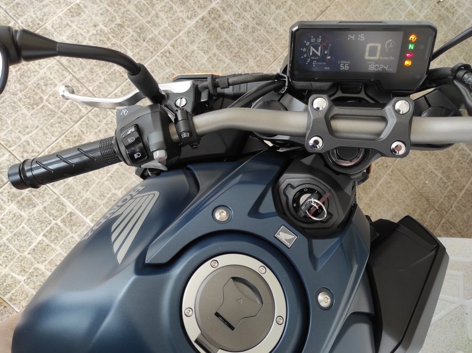 Honda CB650R 2023
