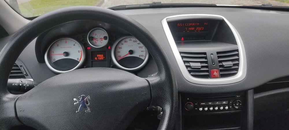 Peugeot 207  1.6HDi