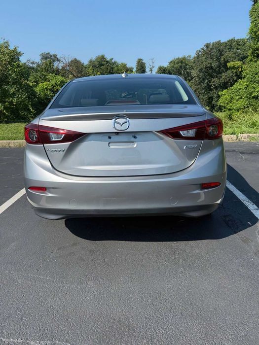 Mazda 3      2016