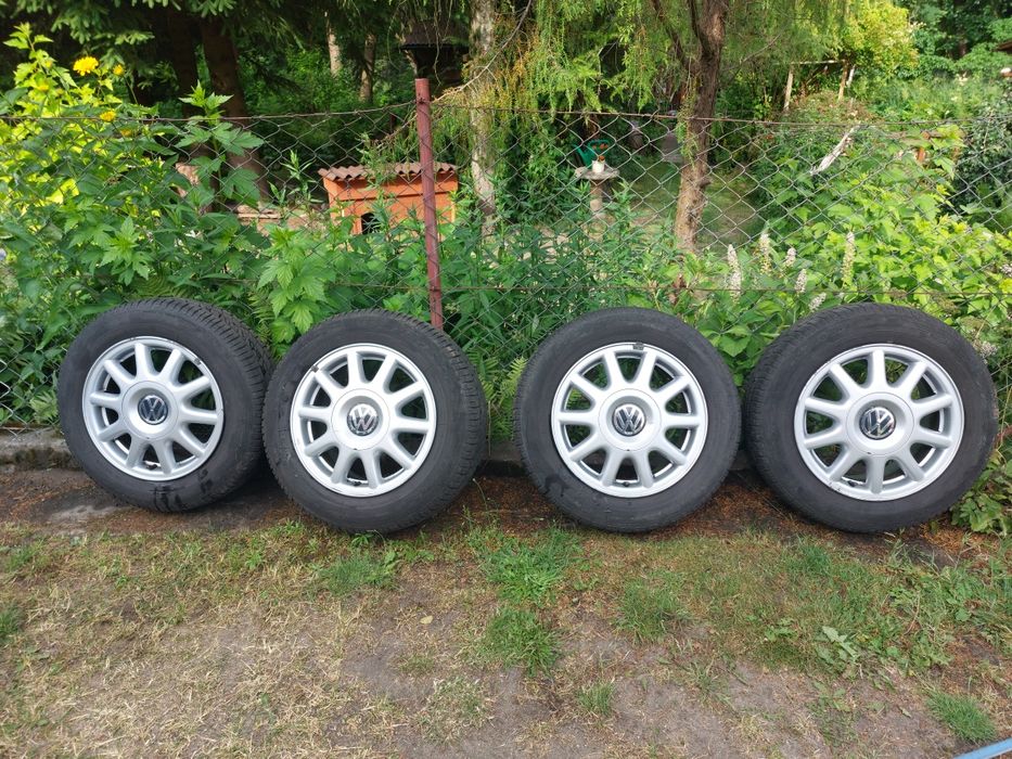 Felgi aluminiowe 15 z oponami