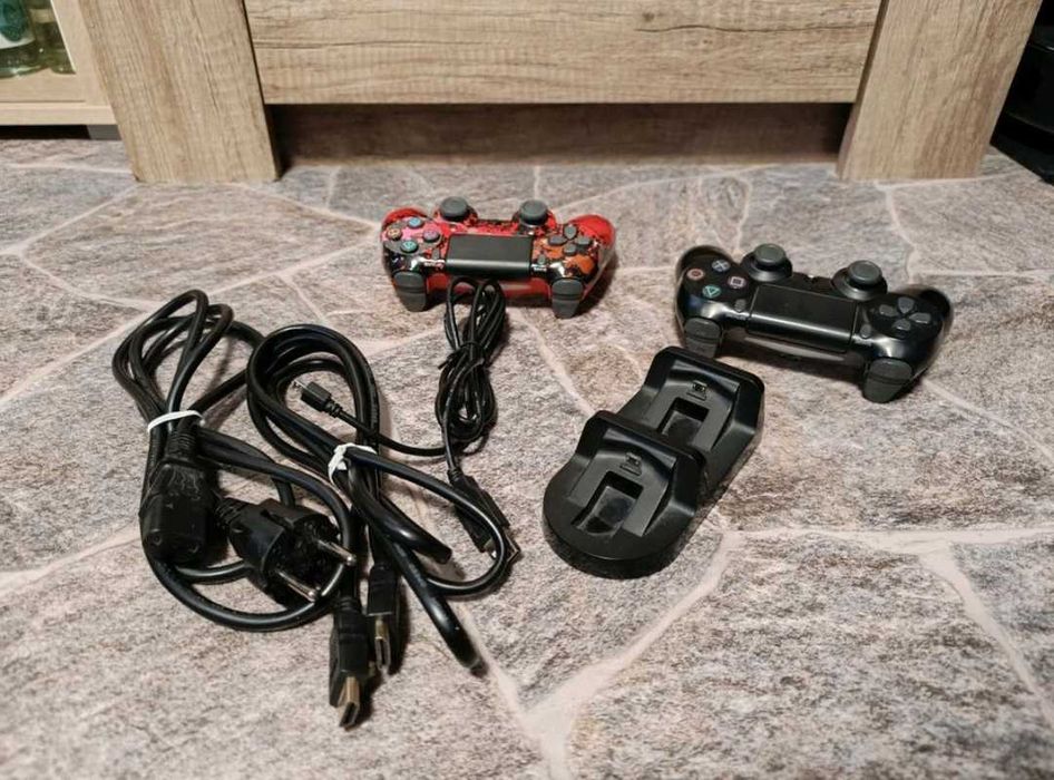 Продам PS 4 Pro 1 ТВ