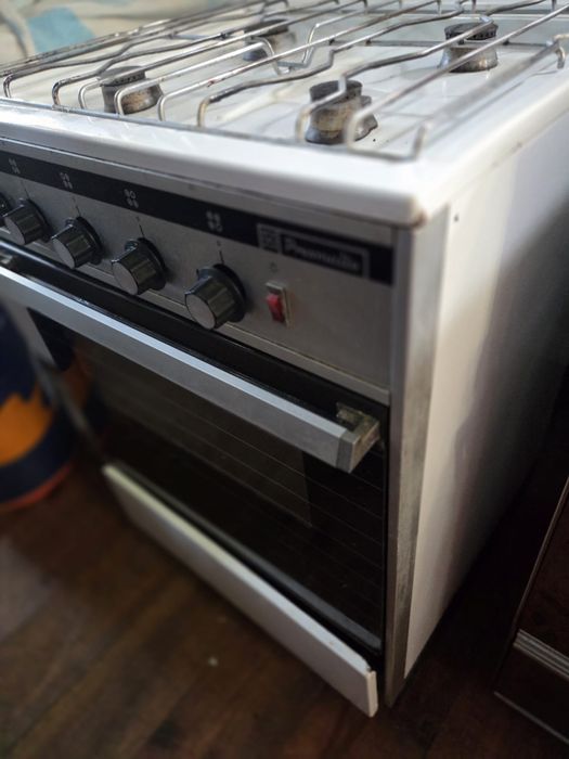 Fogão em bom estado