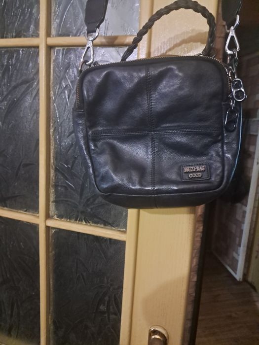 Молодіжні кожані сумки, Італія